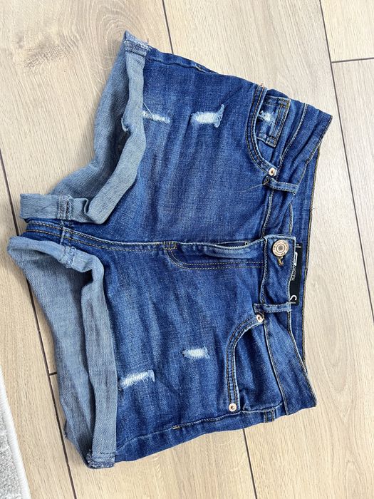 Blugi scurti marimea s