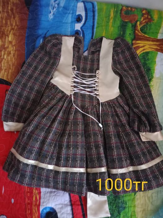 Платья продам срочно