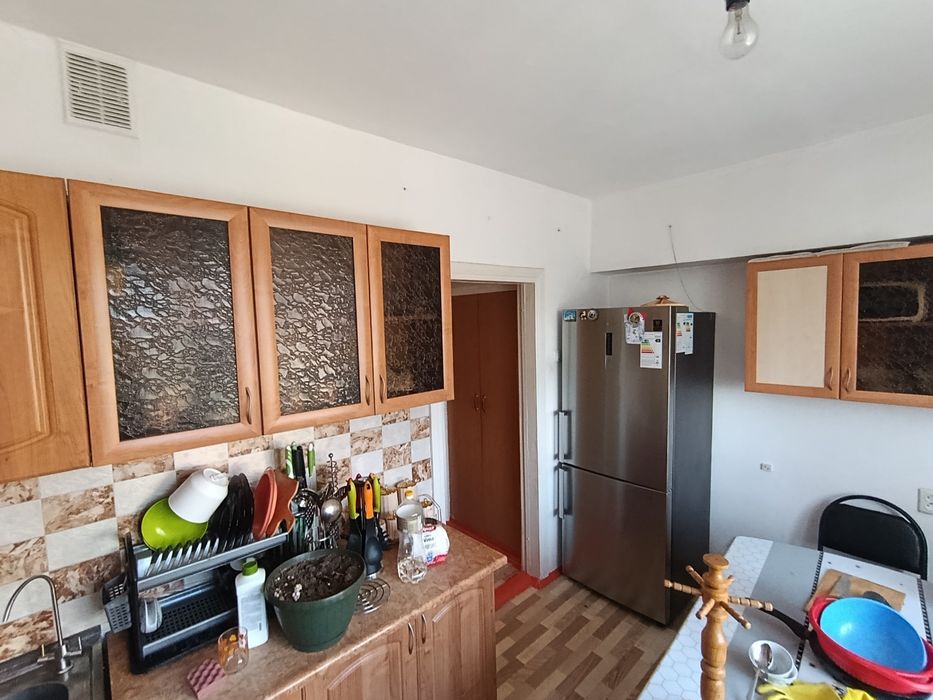 2хкомн кв в 12 мкр,7д, 3 эт