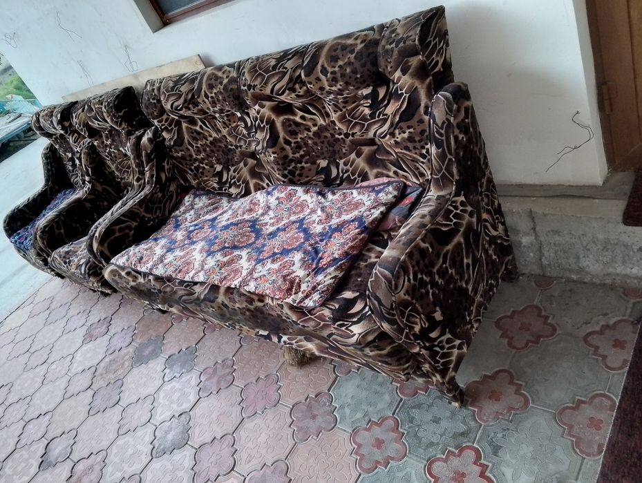 Диван.кресло.сотилади