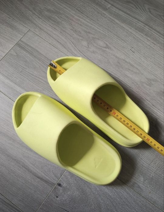 Yeezy slide originali