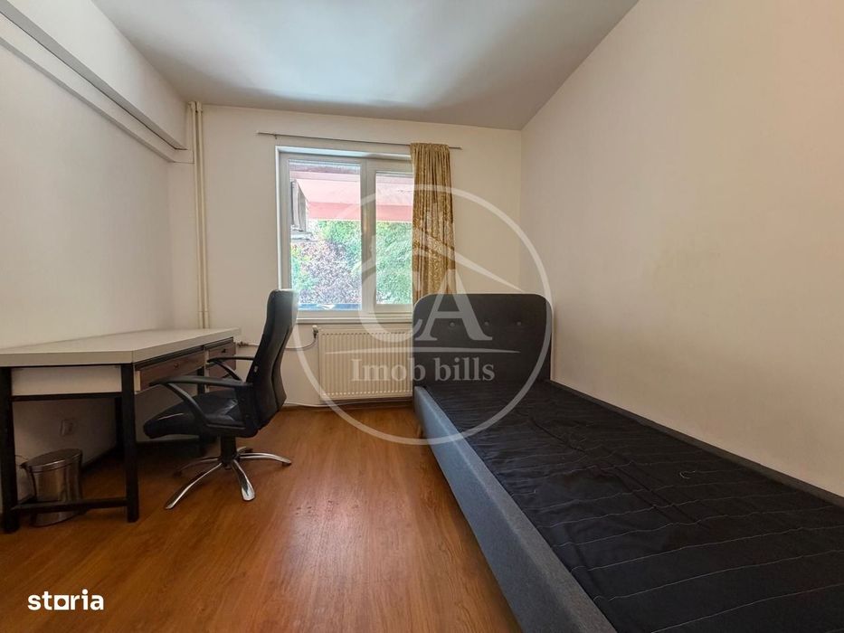 Apartament de vânzare cu 4 camere în zona Decebal, Oradea — fotografia 2
