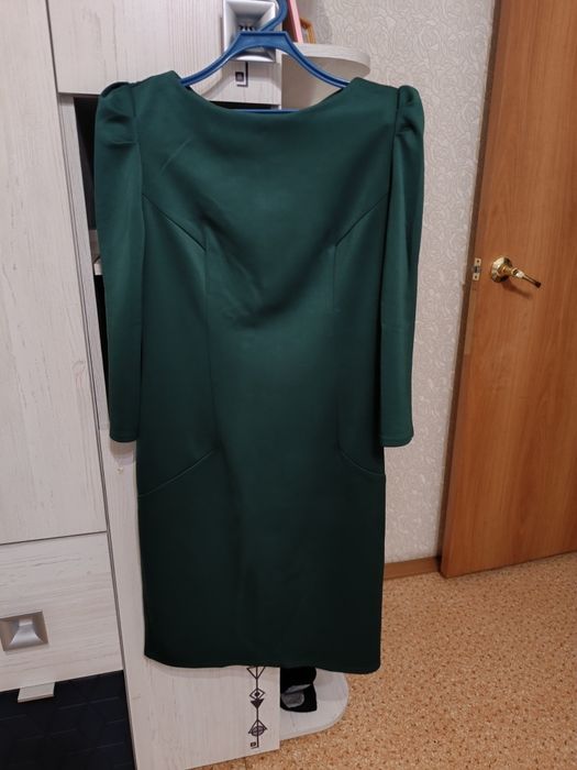 Нарядные женские платья