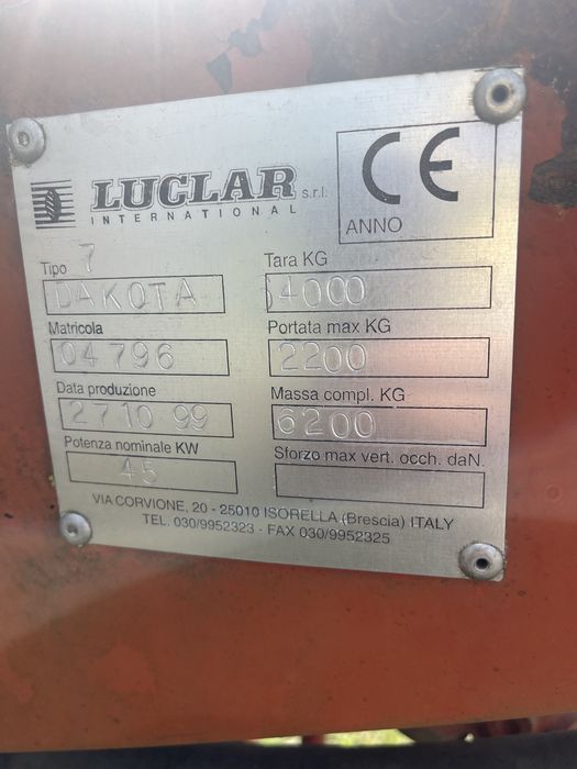 Vand ca fier vechi remorca tehnologica pregatit hrana pentru animale