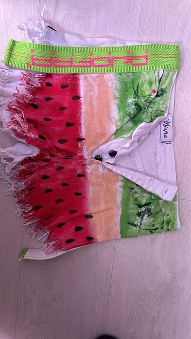 Къси панталонки Джофра с размер 40лв