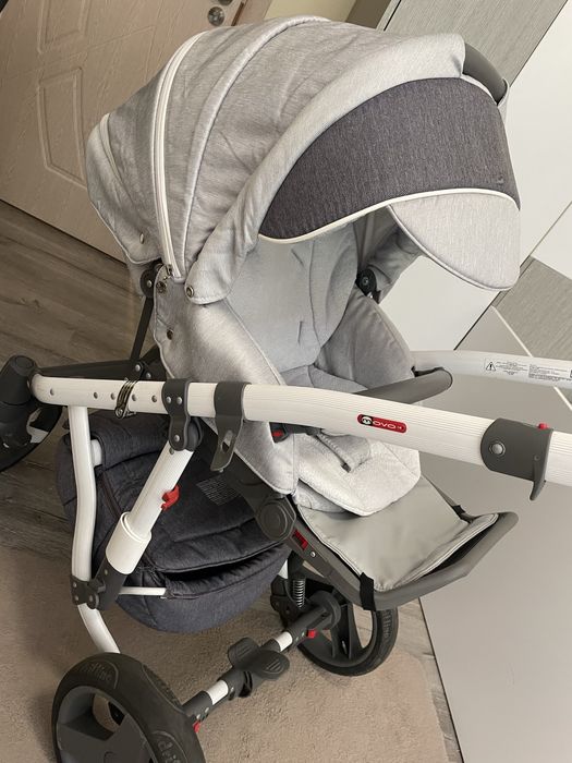 Бебешка количка в много добро състояние!