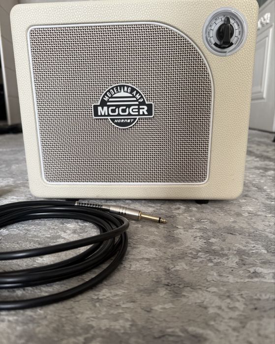 Продам комбоусилитель