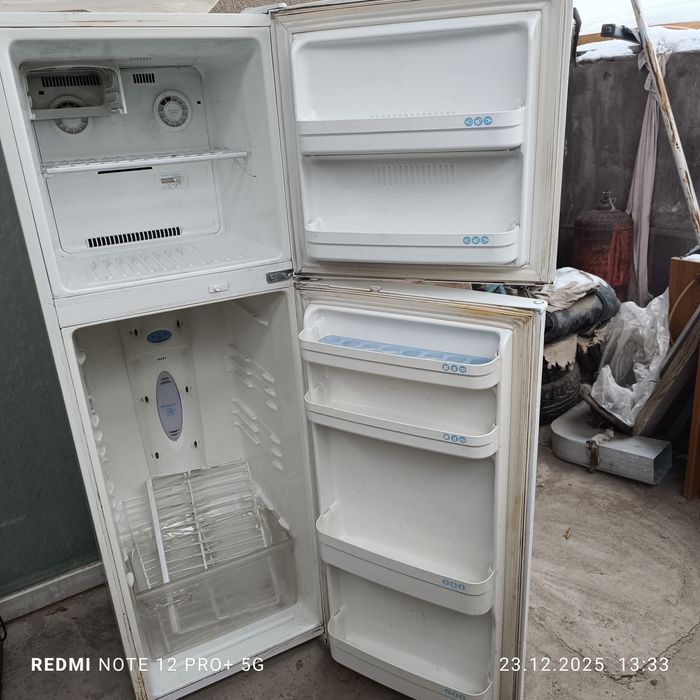 Продам холодильник