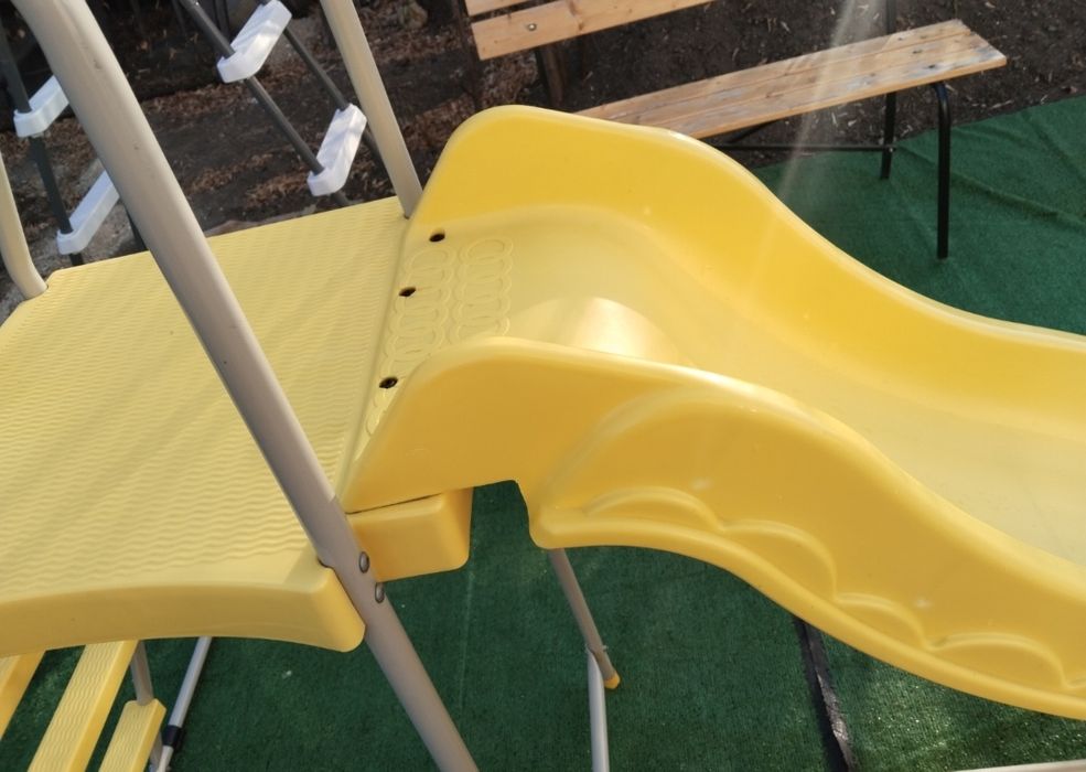 Горка детская жёлтая