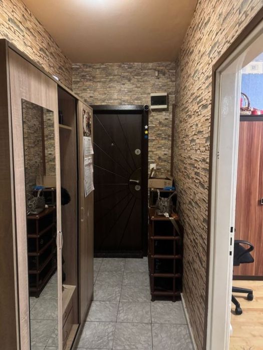 Тристаен апартамент в ж.к. Овча Купел 2! До две метростанции!