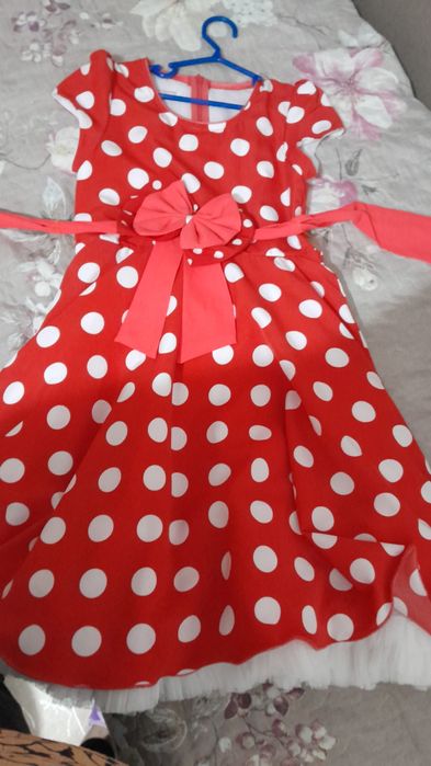 Платье на девочку