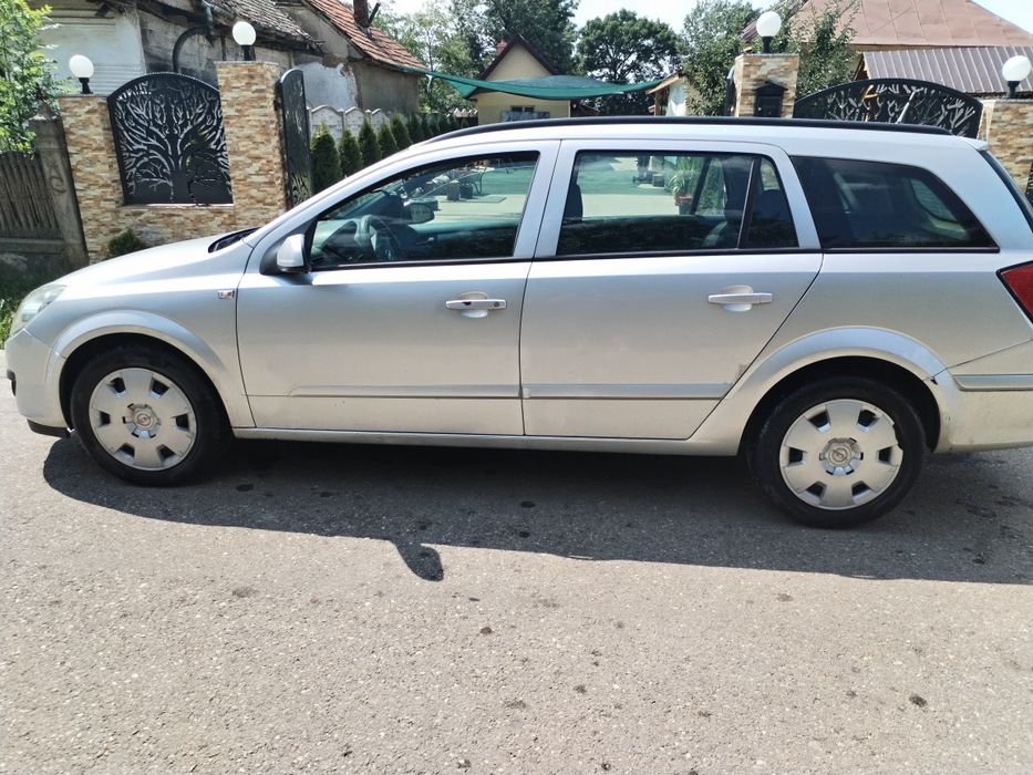 Opel astra H 1.9.