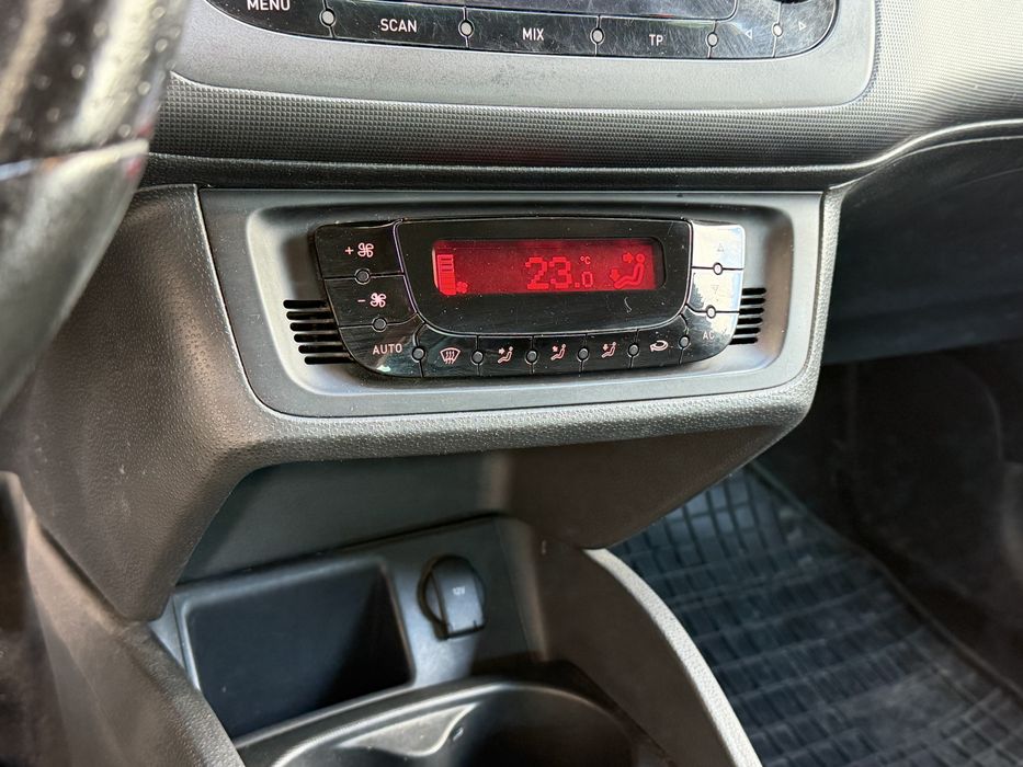 Seat ibiza  - 1.6 - 105 кс. с верига