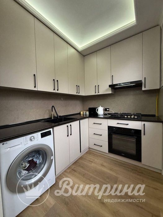 Буюк Ипак Йули 4-комнатная