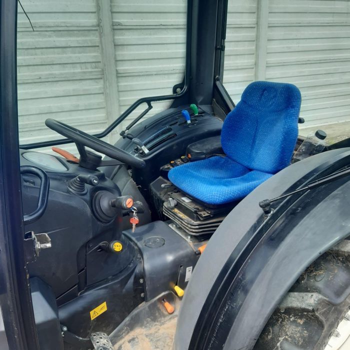 New holland (pomicol/viticol)