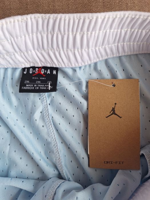 Pantaloni scurți jordan bărbați mărime 2XL(fit L), culoare albastru