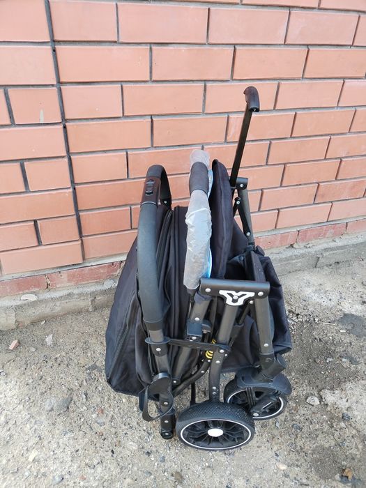 Каляска в отличном состоянии