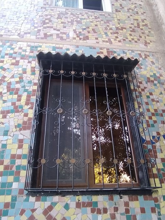 Решетки перила стеклянные ворота будки из сэндвич панелей под ключ пан