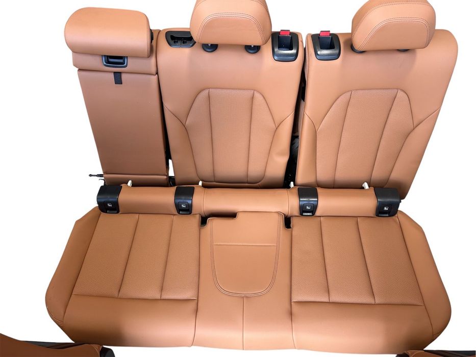 Bmw X3 G01 LCI Кожен салон KHRI Sensatec perforiert/cognac