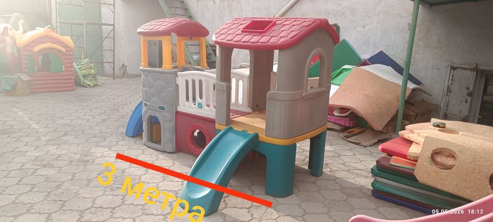 Продам б/у детский домик- горка