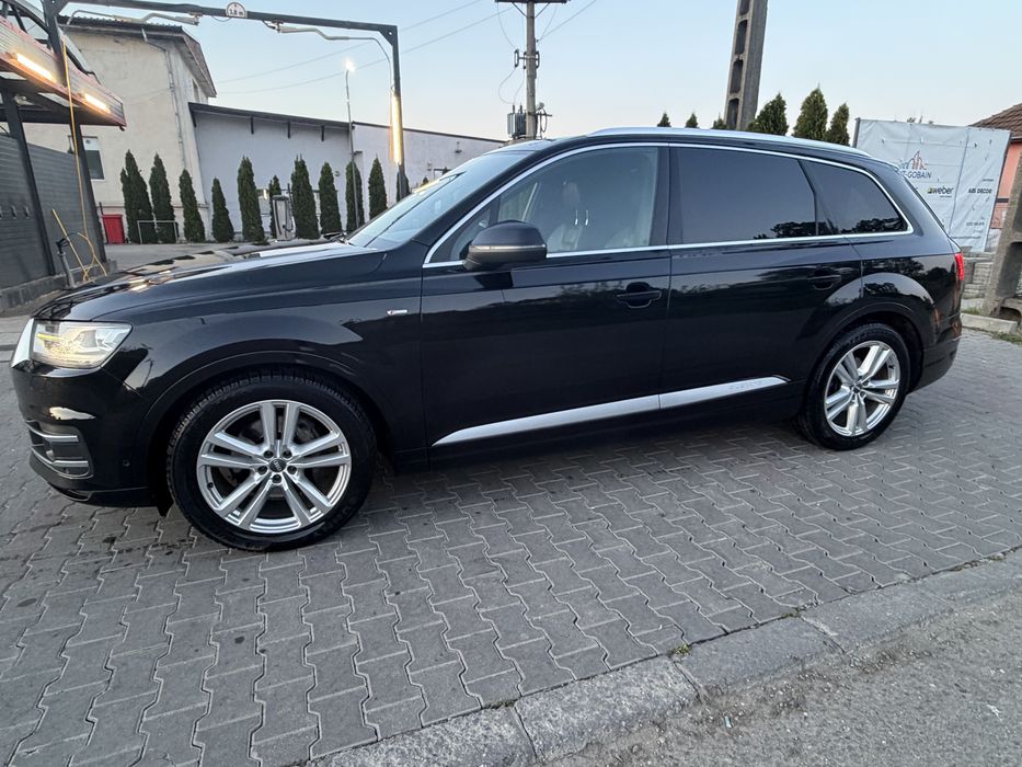 Vand audi q 8 s line