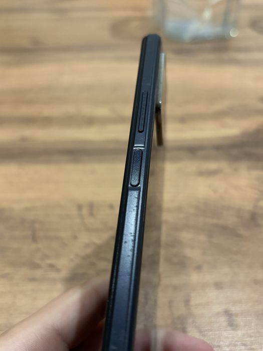 продам смартфон vivo y33s