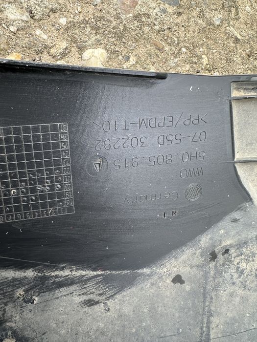 Spoiler inferior bară față vw golf 8.cod:5h0805915.a.