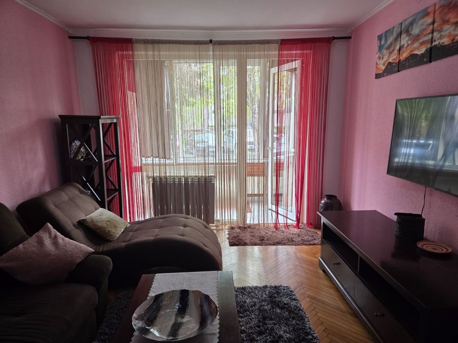 Inchiriez apartament 3 camere