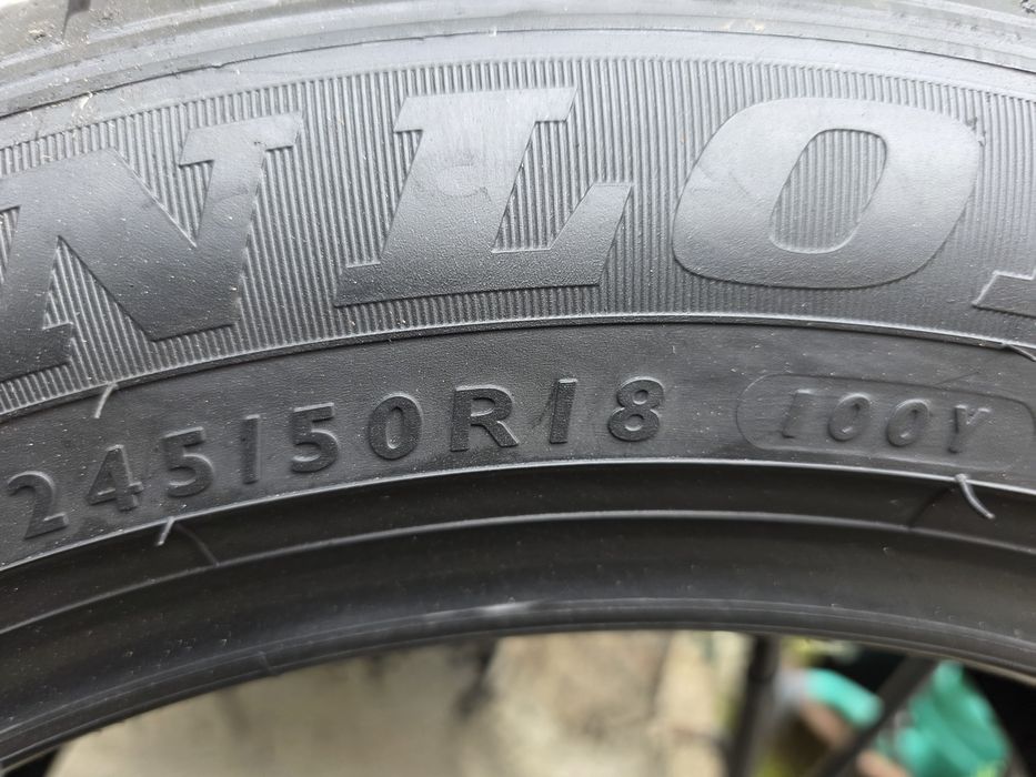 Vând două anvelope de vara dunlop 245 50 18  dot1522