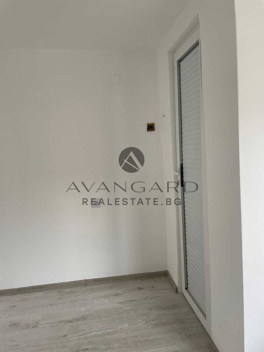 оф.22522 Офис до Тримонциум