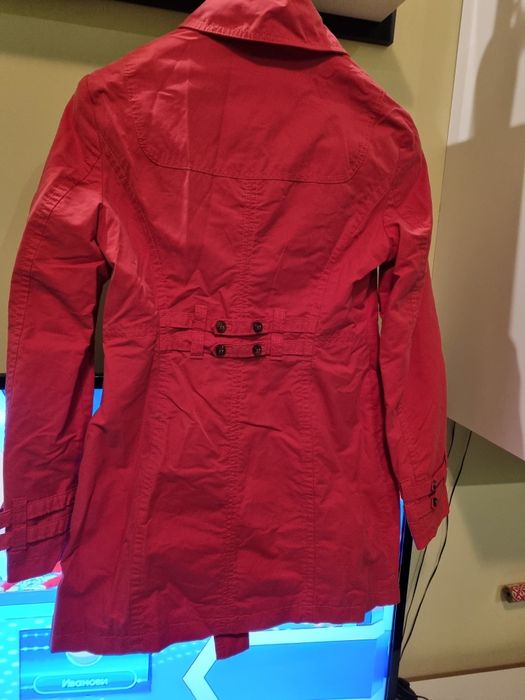 Маркови пролетни якета Negative, ESPRIT