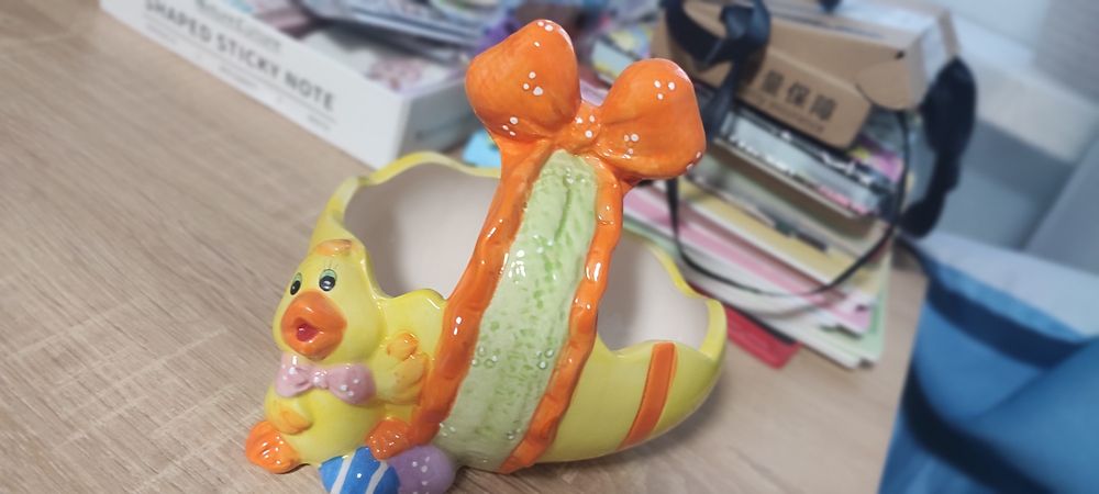 Декоративная корзина (кашпо)