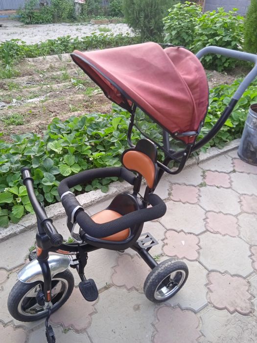 Коляска велосипед в хорошем состоянии