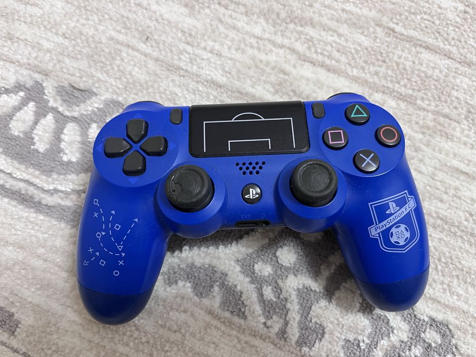 Sony PlayStation 4