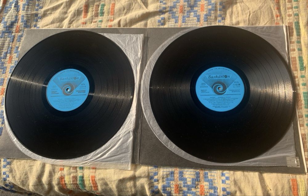 Продам альбомы группы «The Beatles»