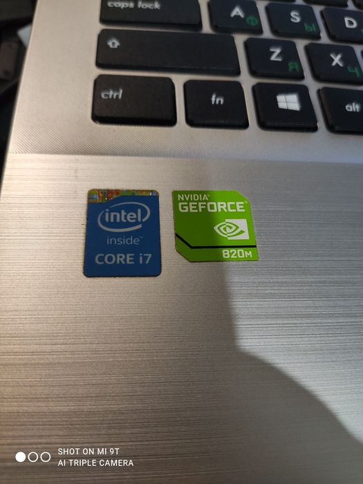 Продам ультрабук asus core i7