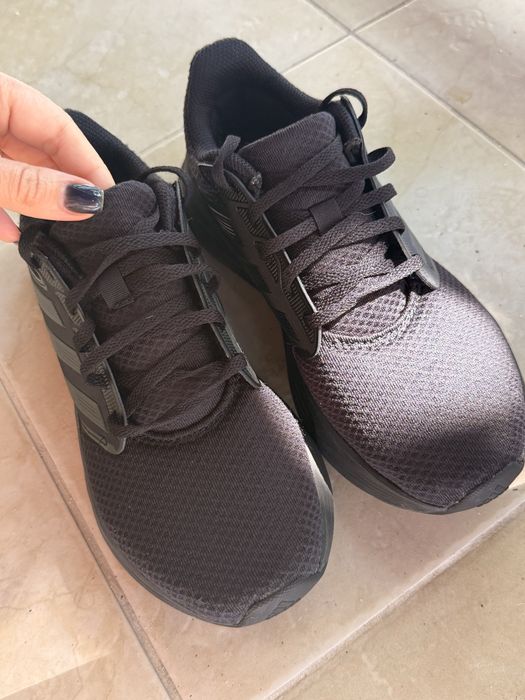 Черни маратонки adidas