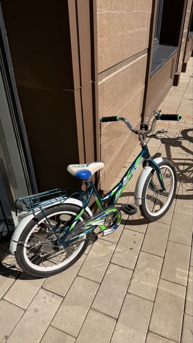 Продам детский велосипед на 5-9 лет