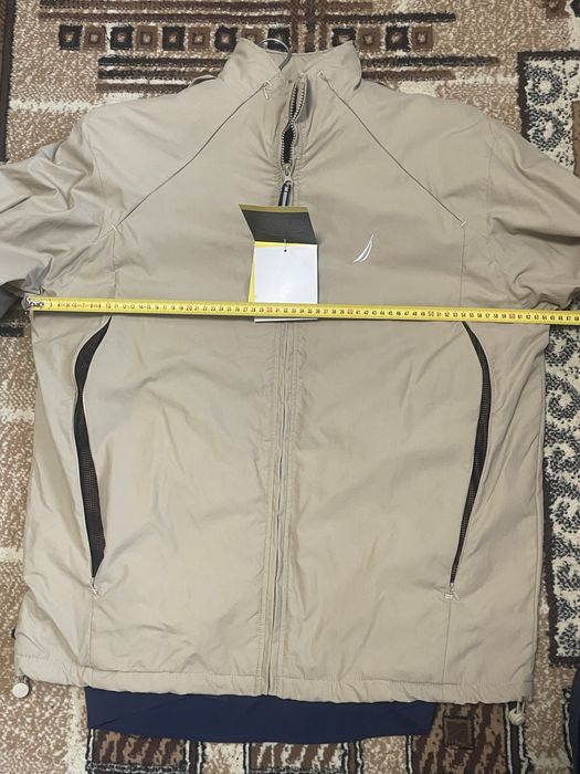 Яке Наутика 10€.