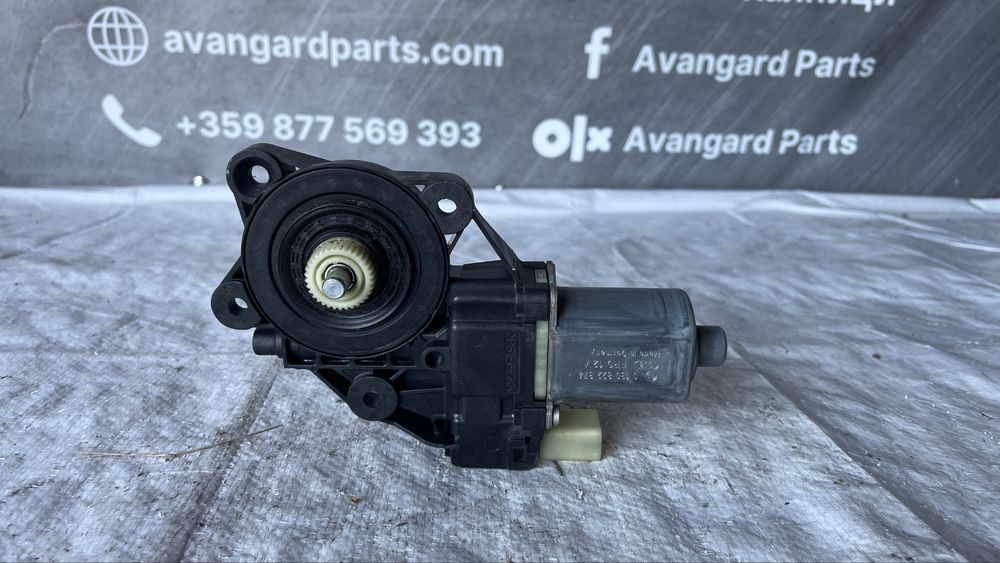 Моторче за предно ляво стъкло Mini R56 2007-