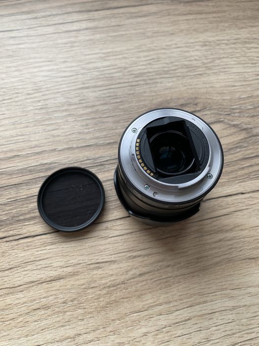 Sony 28mm f/2.0 объектив