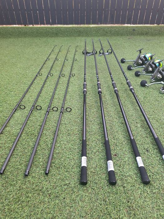 Set 4 Lansete Crap Pro FLx 9  3.90m 3.75 LBS 2 tronsoane Lbs + 4 Mulin