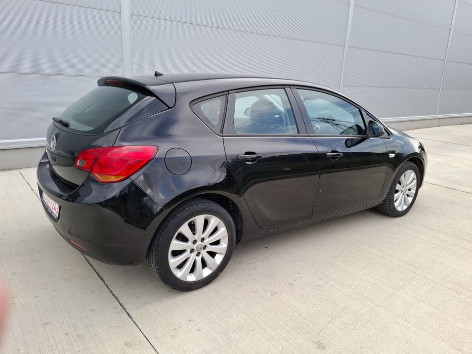 OPEL Astra 2010 — imagine 12