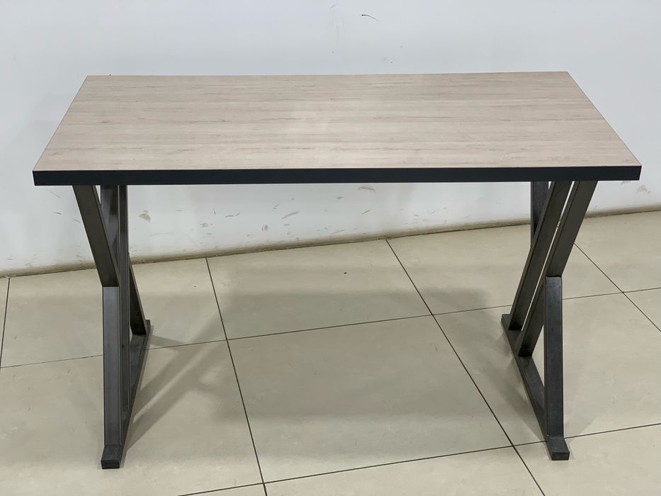 Parta stullar o’quv markaz yoki ofislar uchun