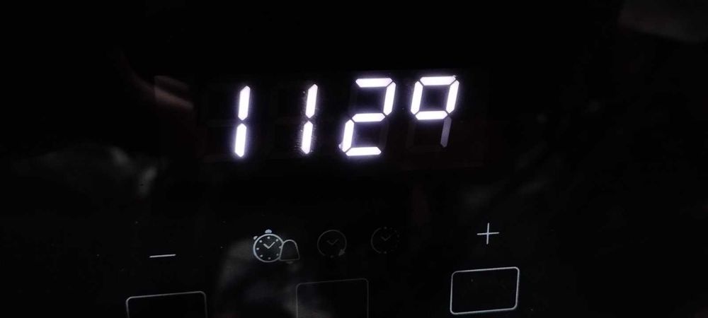 Продавам фурна за вграждане Whirlpool АКP-139