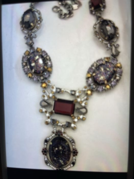 Colier   superb, versatil