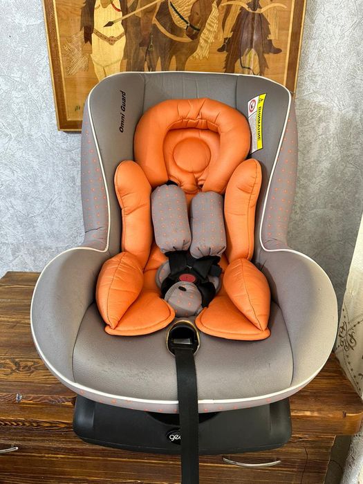 Детское кресло в машину