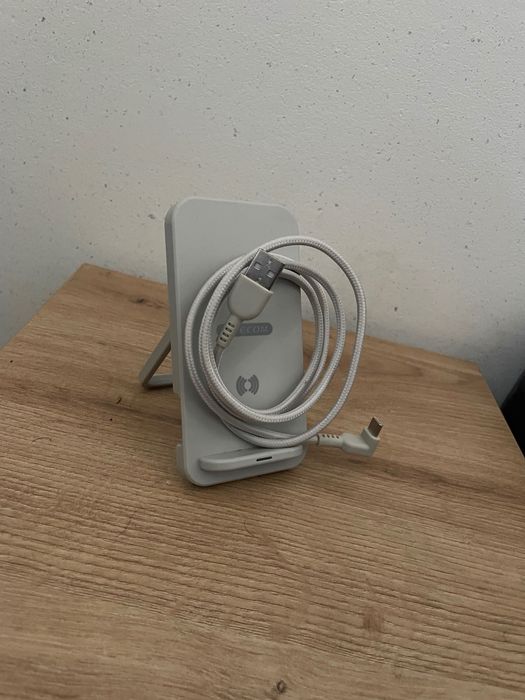 Безжична зарядна стойка (Wireless Charging Stand) – 15W Fast Charge