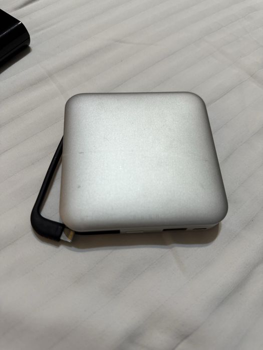 Power bank Bork для Айфон