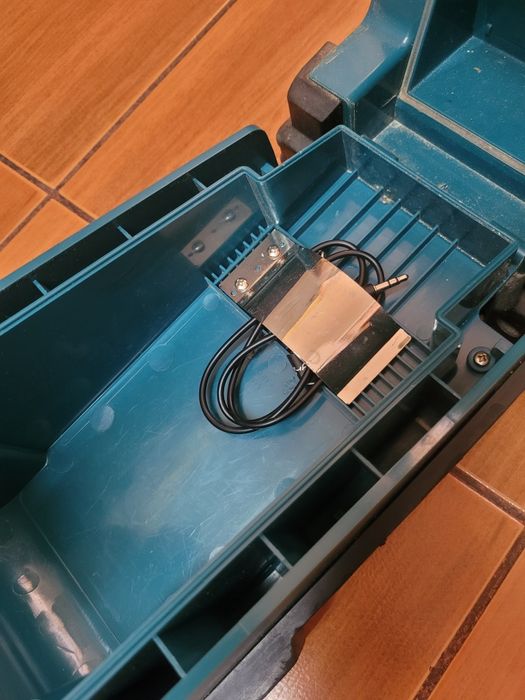 Boxa de santier makita bmr100